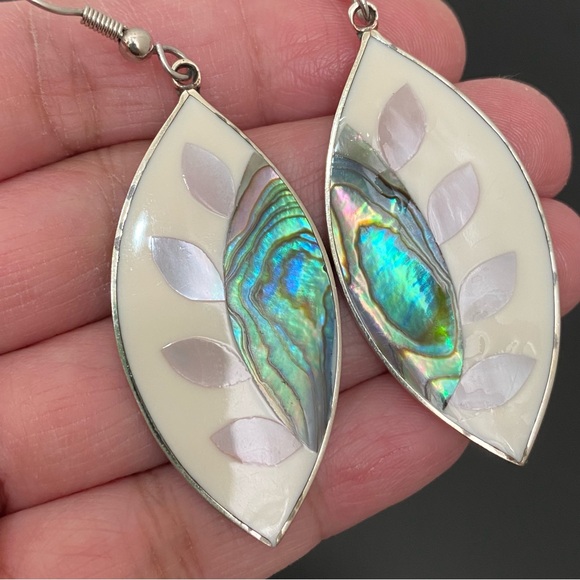 Vintage Alpaca Mexico Handcrafted MOP Abalone Inlay Mexican Silver Earrings 7g - Picture 4 of 13